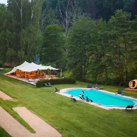 Chateau De La Chapelle Bed & Breakfast Anthisnes