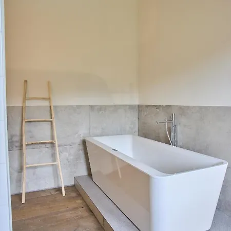 Alojamento de Acomodação e Pequeno-almoço Château De La Chapelle