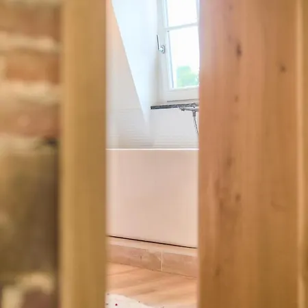 Château De La Chapelle *