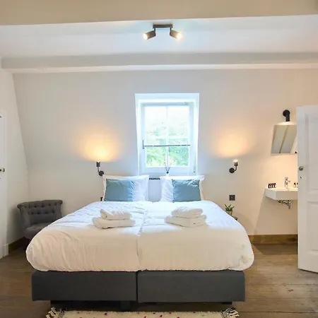 Alojamento de Acomodação e Pequeno-almoço Château De La Chapelle