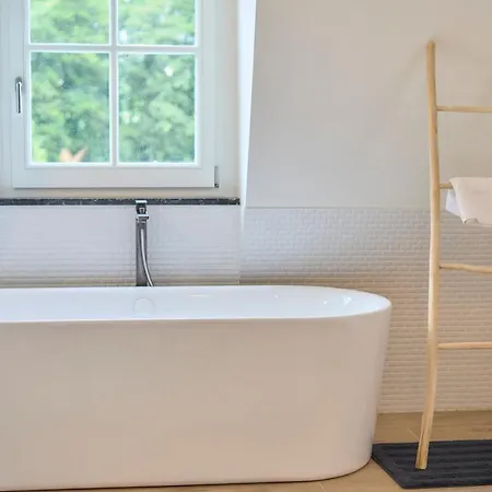 Chateau De La Chapelle Bed & Breakfast Anthisnes