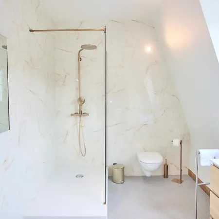 Chateau De La Chapelle Bed & Breakfast *