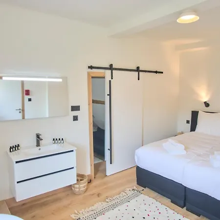 Chateau De La Chapelle