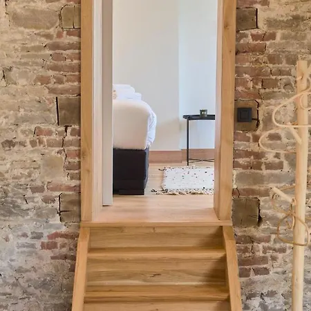 Chateau De La Chapelle