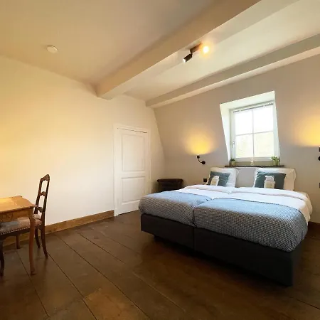 Chateau De La Chapelle Bed & Breakfast