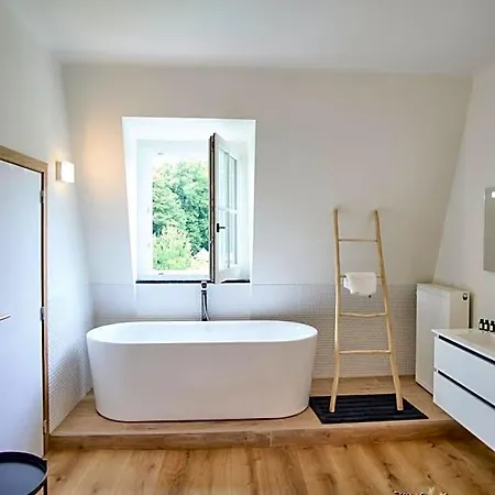 Bed & Breakfast Chateau De La Chapelle