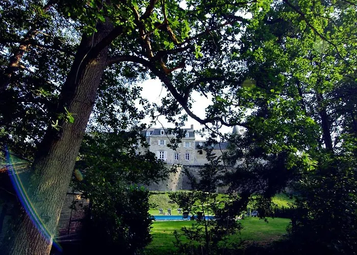 Chateau De La Chapelle Bed & Breakfast