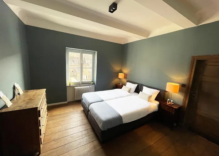 Château De La Chapelle