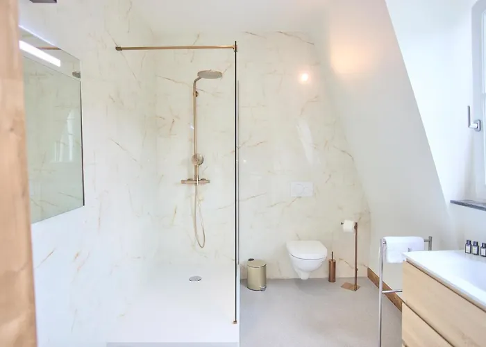 Château De La Chapelle Couette-café *